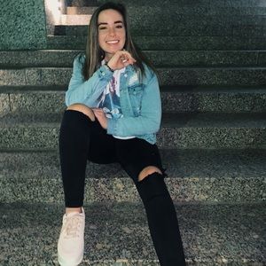 Meet your Posher, Madelyn